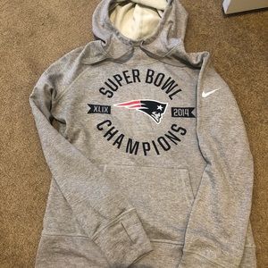 Patriots Nike women’s cowl neck sweatshirt